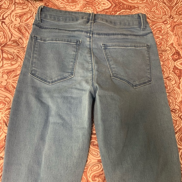 Forever 21 jeans - Picture 2 of 2
